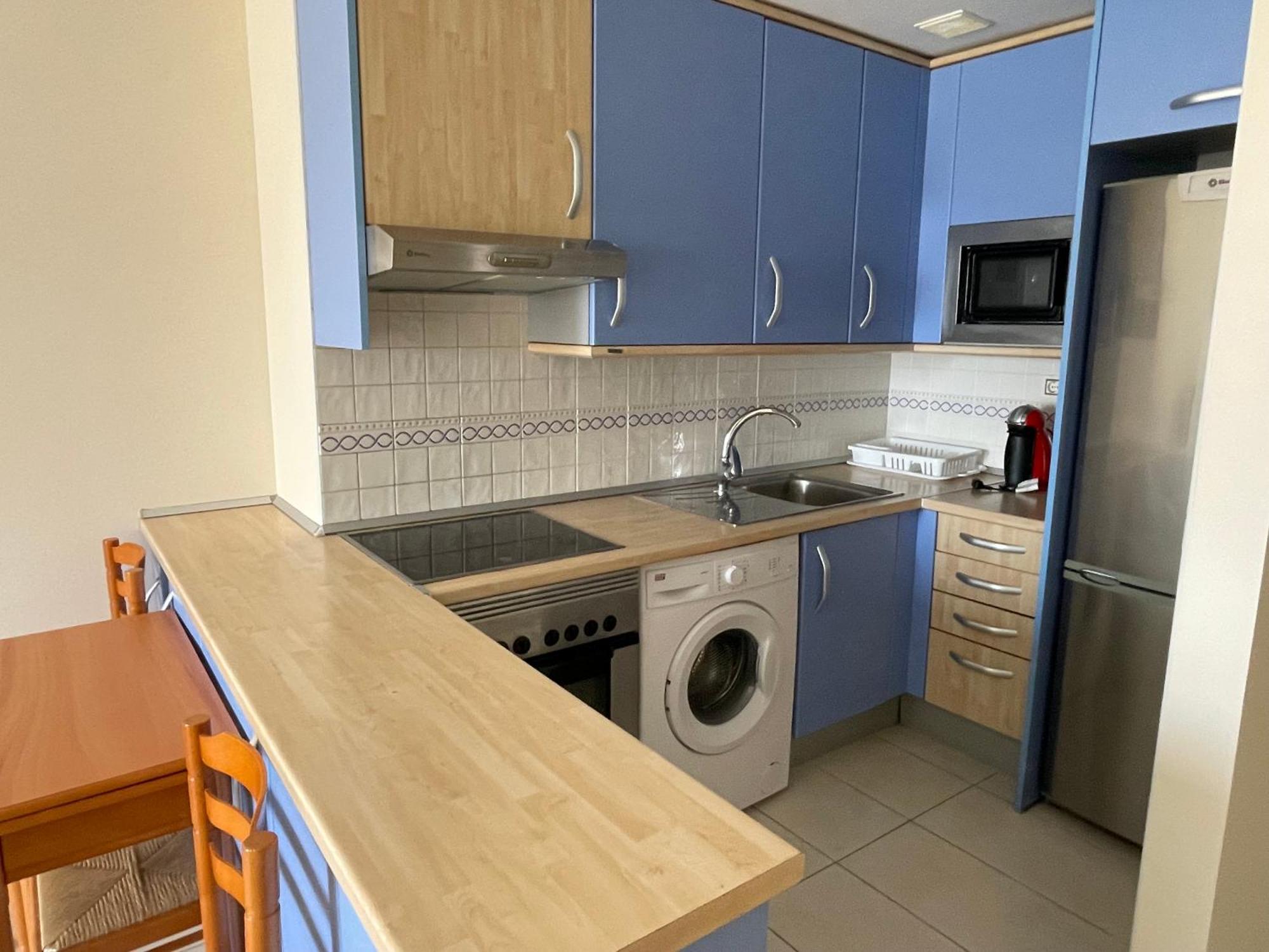 Apartamento Con Vistas Y Bien Ubicado Renovado Benidorm Bagian luar foto